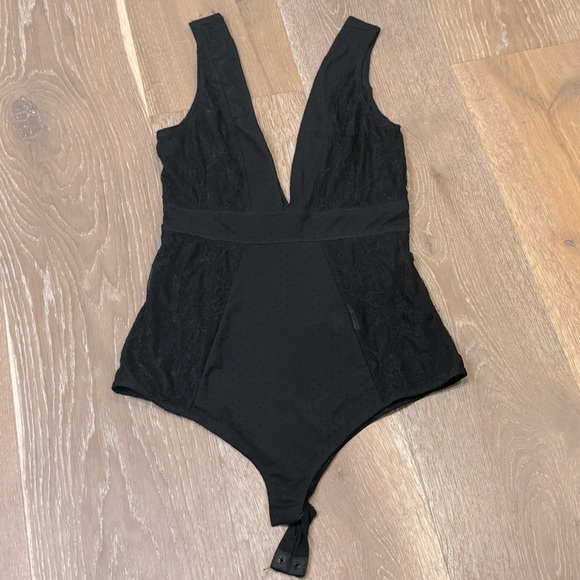 House of Three Tops - House of Three Black Lace Bodysuit Size 8